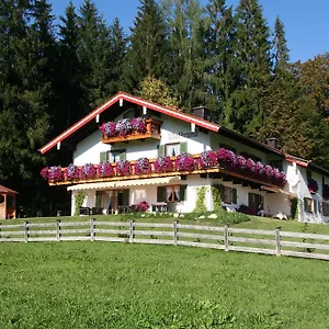 Am Waldrand , Ramsau bei Berchtesgaden Deutschland